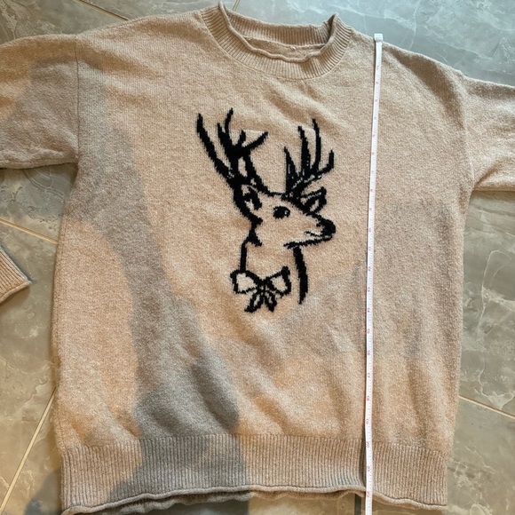 Loft Women’s Deer Sweater Beige Tan Sz M Crew Neck Pullover Cozy Preppy Classic - Picture 8 of 9